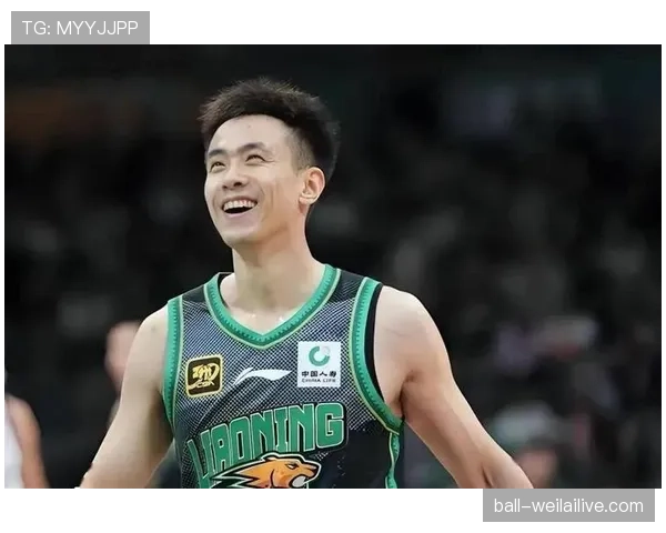 赵继伟训练室里连水瓶都得换超级贵那个，真不是盖的奢侈明星范儿嘛
